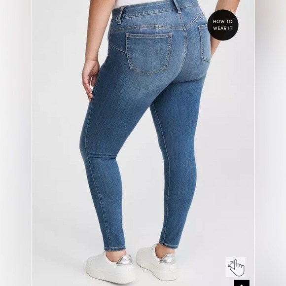 Torrid Bombshell Skinny Medium Wash Premium Denim Jeans Size 24T - Picture 4 of 9